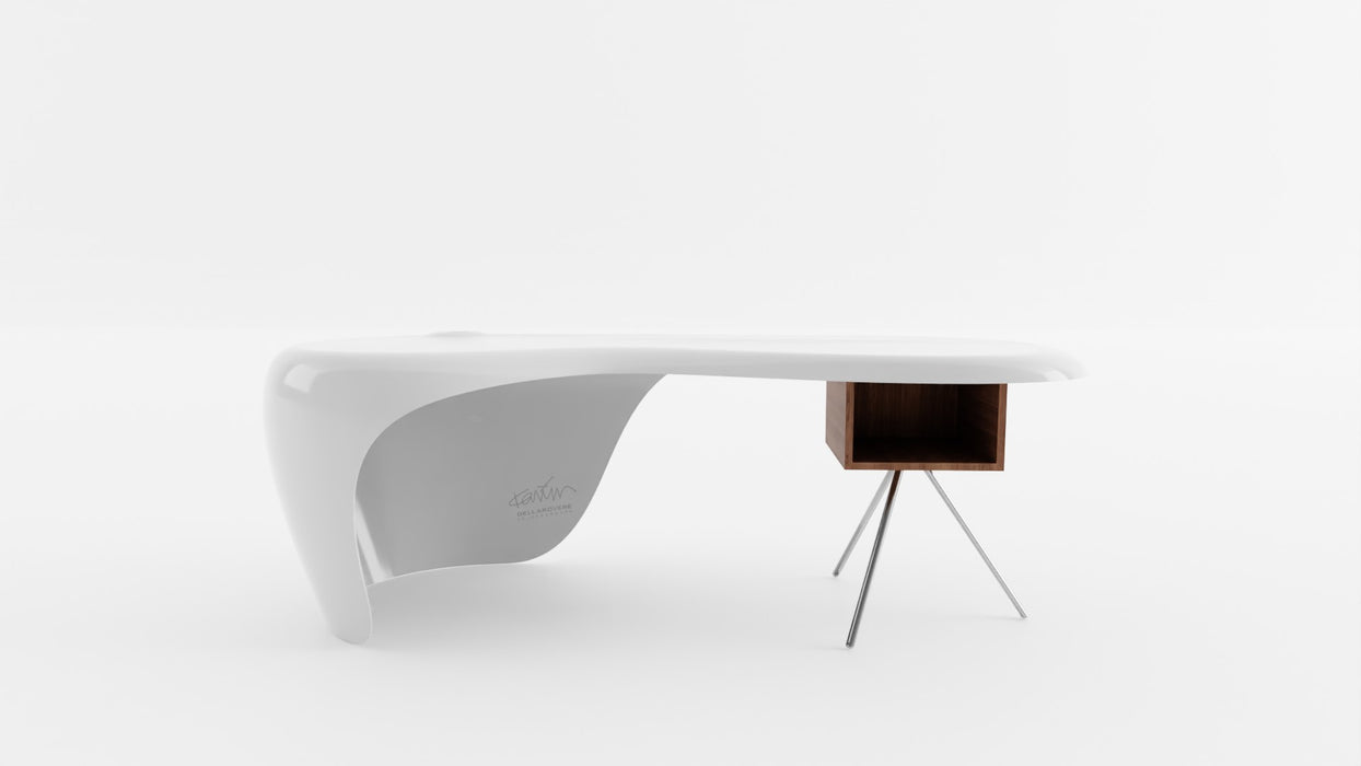 UNO Executive Desk